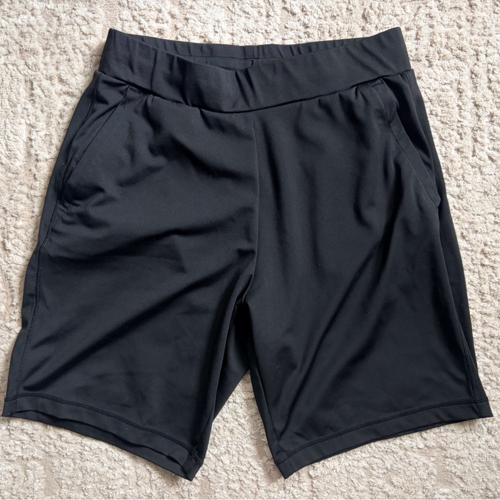 32 Degrees Cool Black Performance Shorts